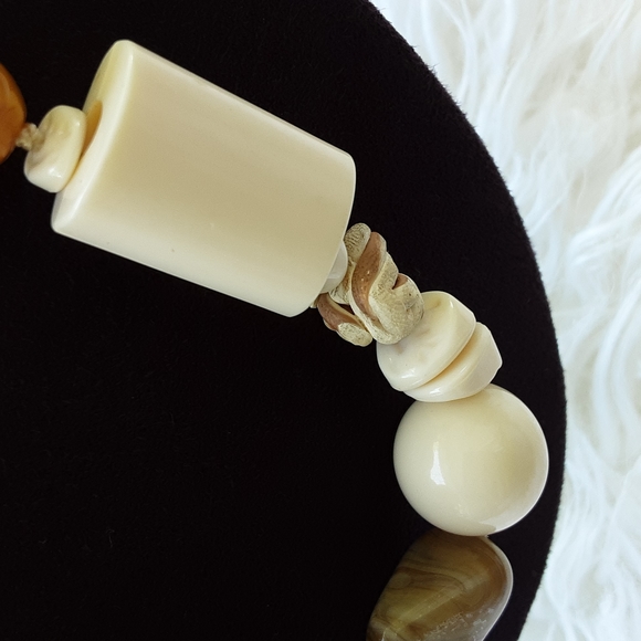 Rare Vintage Signed Les Bernard Inc Faux Ivory and Wood Necklace - Picture 5 of 10